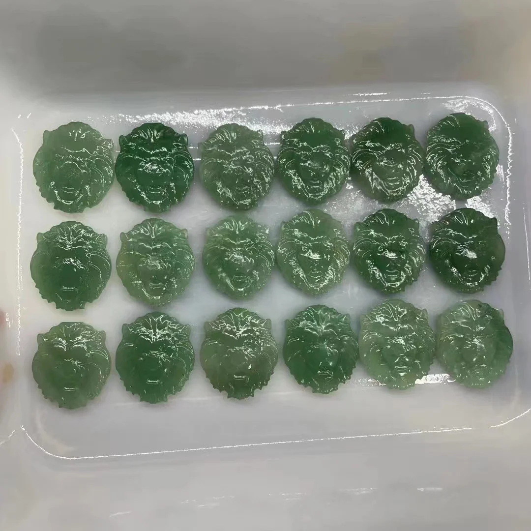 Wholesale natural crystal healing stone Carved Animal lion Carving Crafts quartz Green Aventurine lion