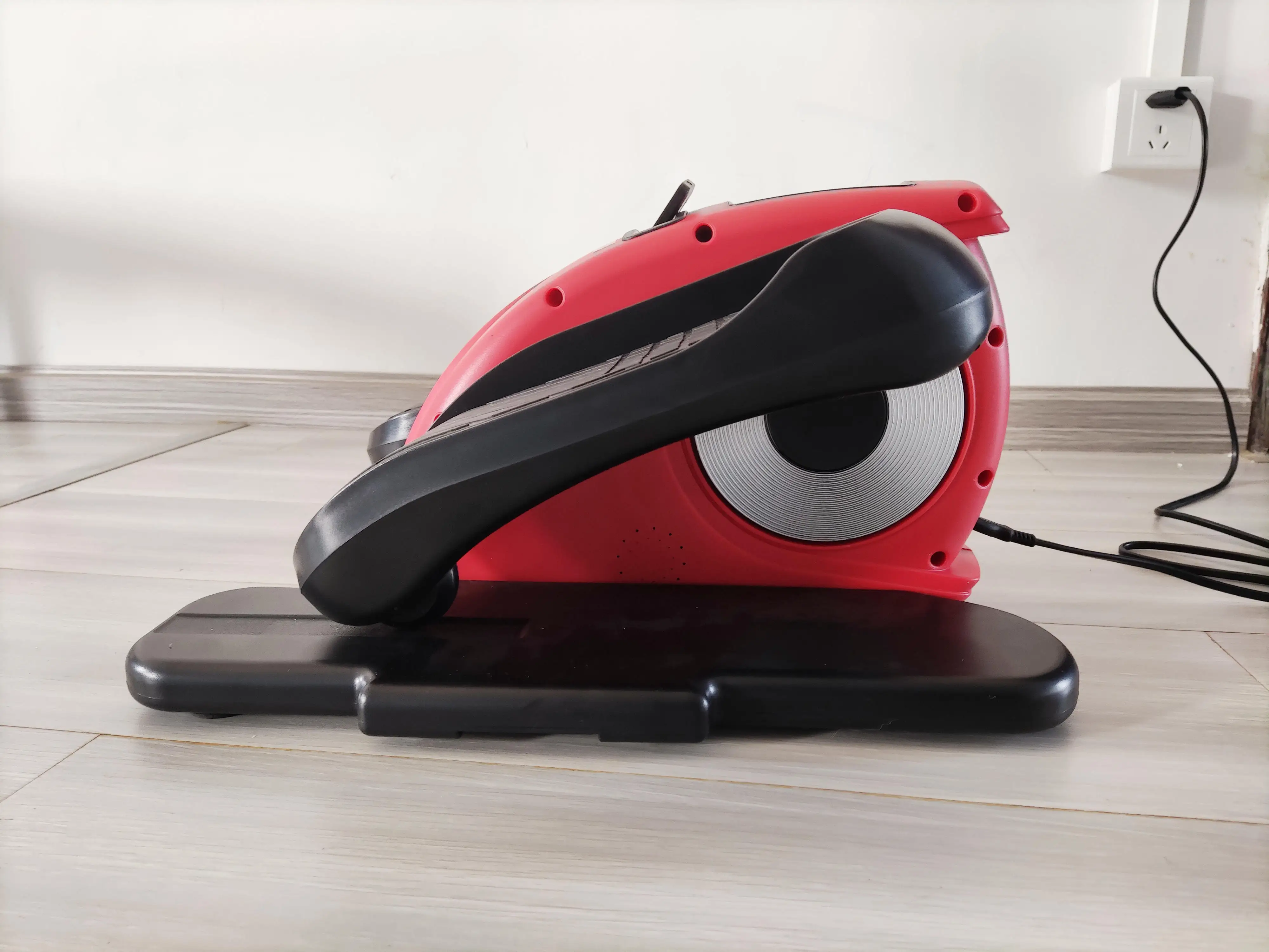 SD-109S  Ex-factory price Under Desk Cycle Exercise Bike home use electric Mini Elliptical Machine