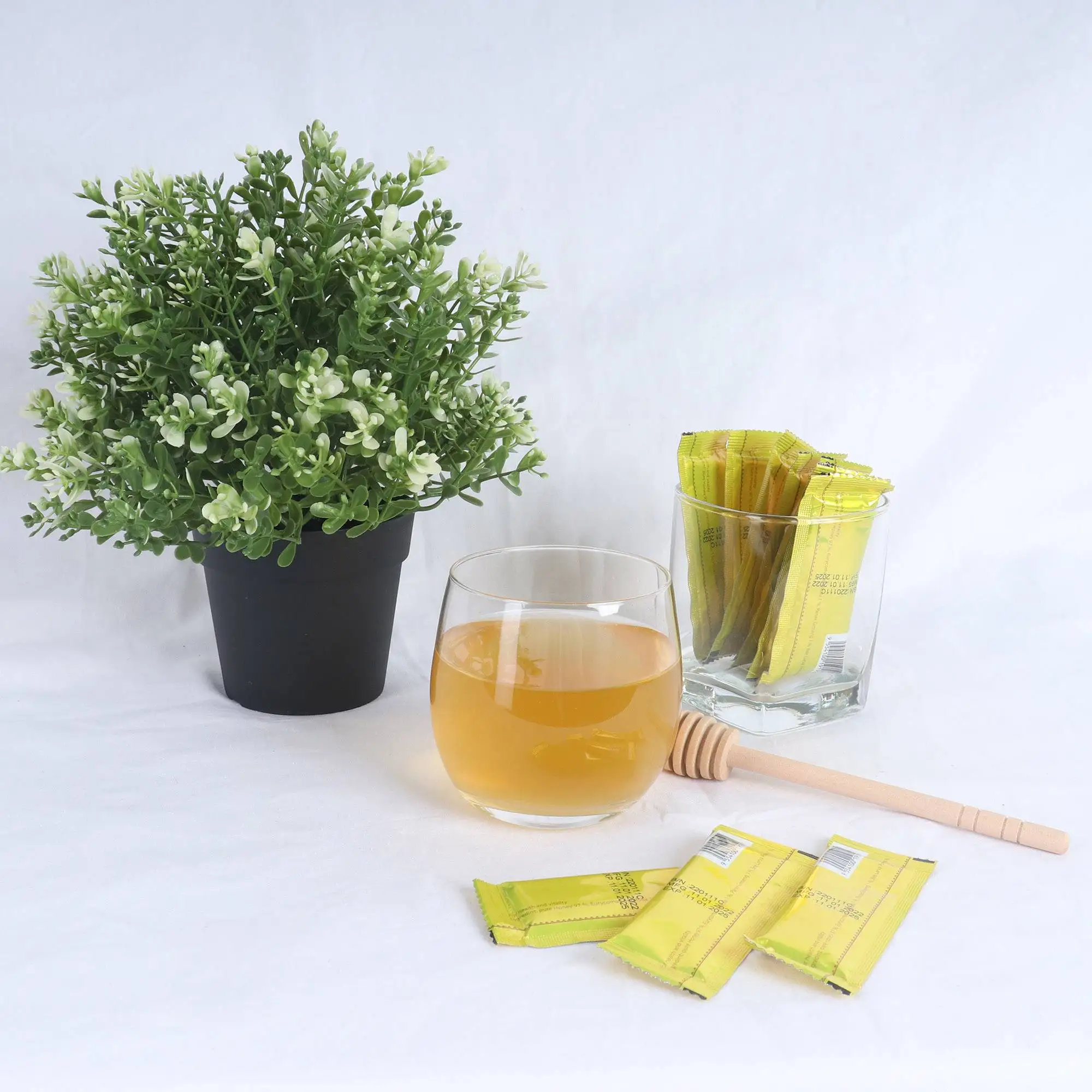 Great Promotion Premium Quality Pure Honey From Malaysia 0.34kg In Sachet Packaging Golden Color Honey With Herbs Ready Stock