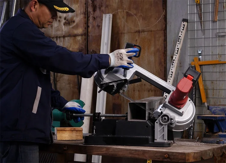 
SAWPOWERKING 5inches 18-Volt Lithium Cordless Table Band Saw Machines for woodworking 