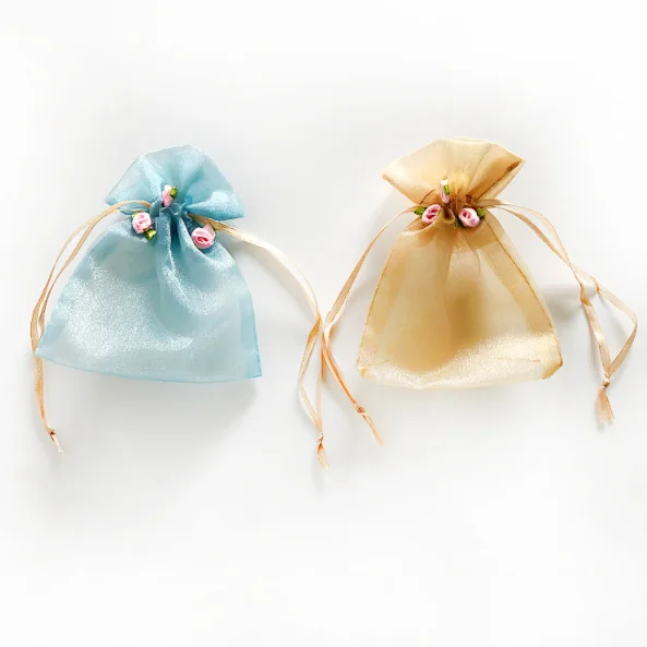 Candy drawstring organza gift bag with mini flower