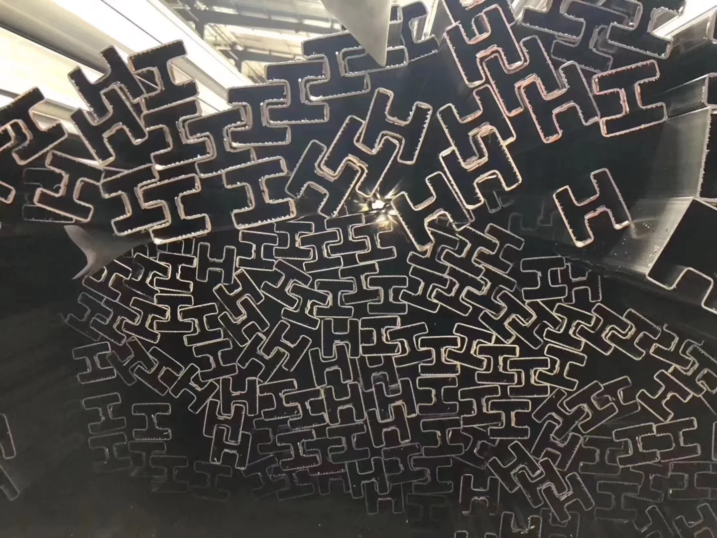 Wholesale In Stock Customization figured Stainless Pipe 201 304 Decoration Engineering Manufacturing