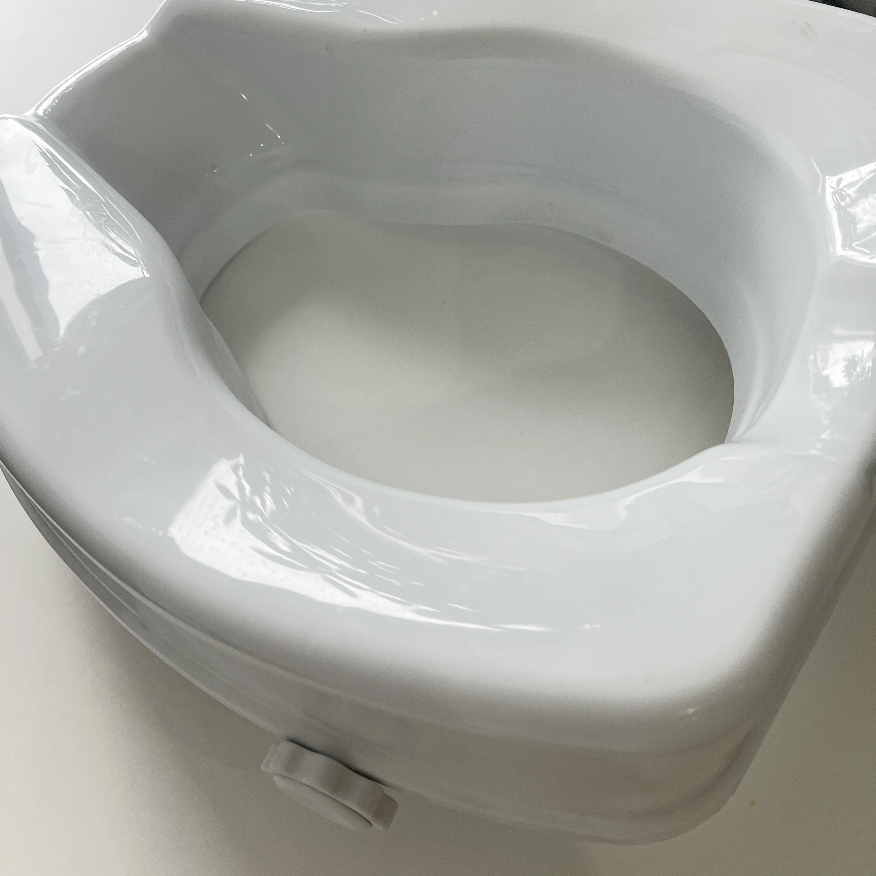 Plastic Toilet Seat Raiser without Lid for Elderly Disabled Bathroom Toilet Seat Riser and Handicap Toilet Seat BA350