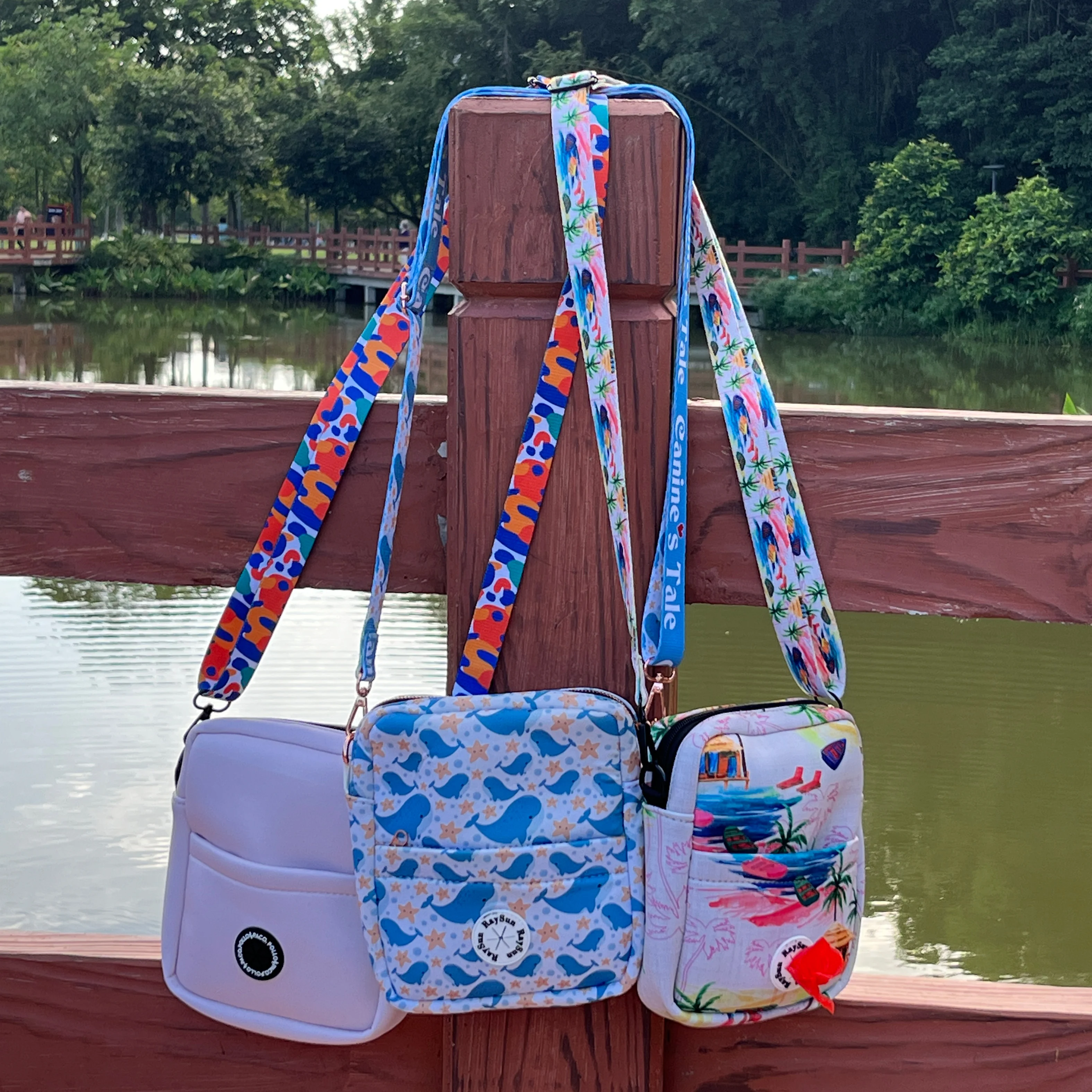 OEM Dog Poop Bag Holder Luxury Designer Pouch dog treat bag training pouch with waist belt dog sport walking treat bag