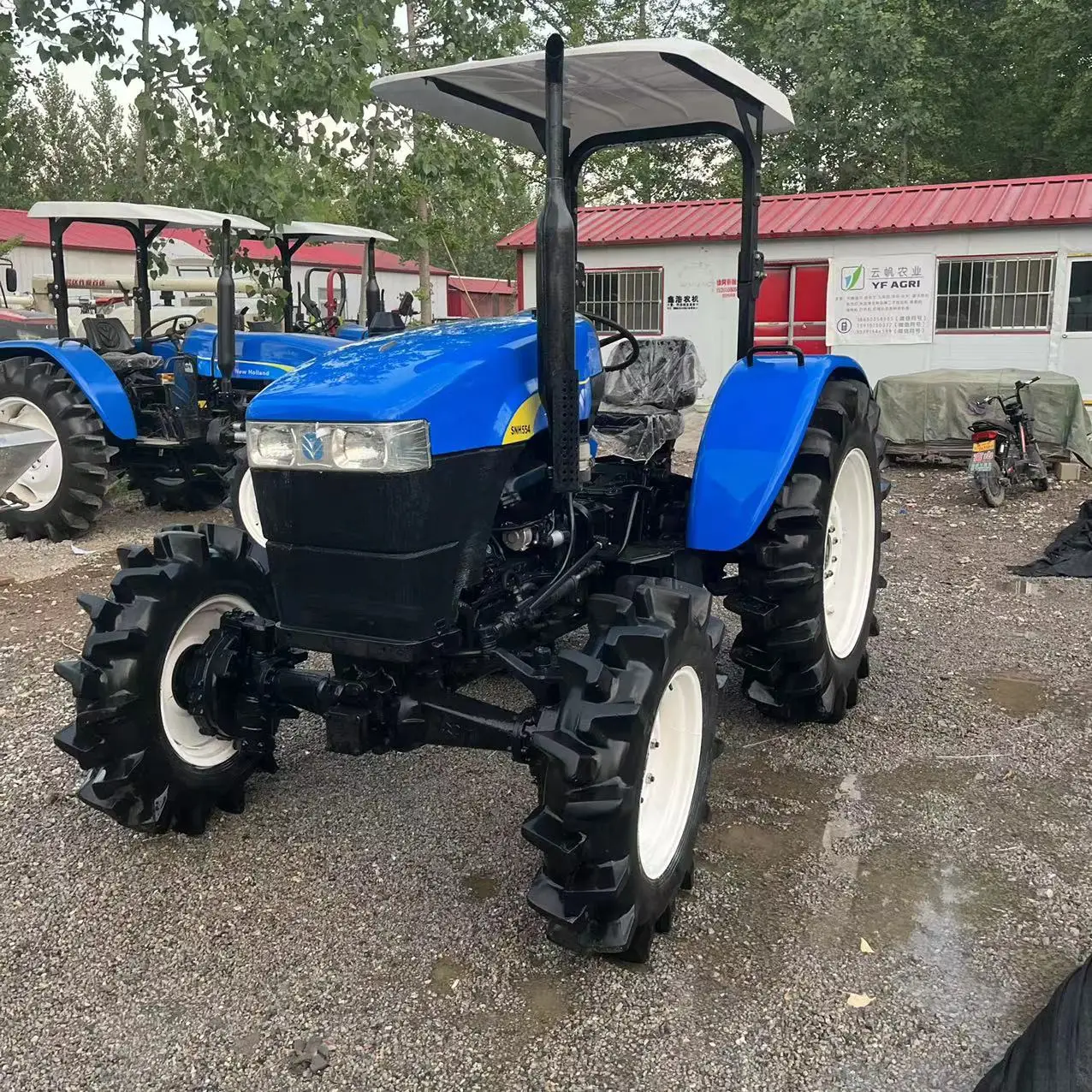 Профессиональный SNH554 запчасти tlb трактор 4x4