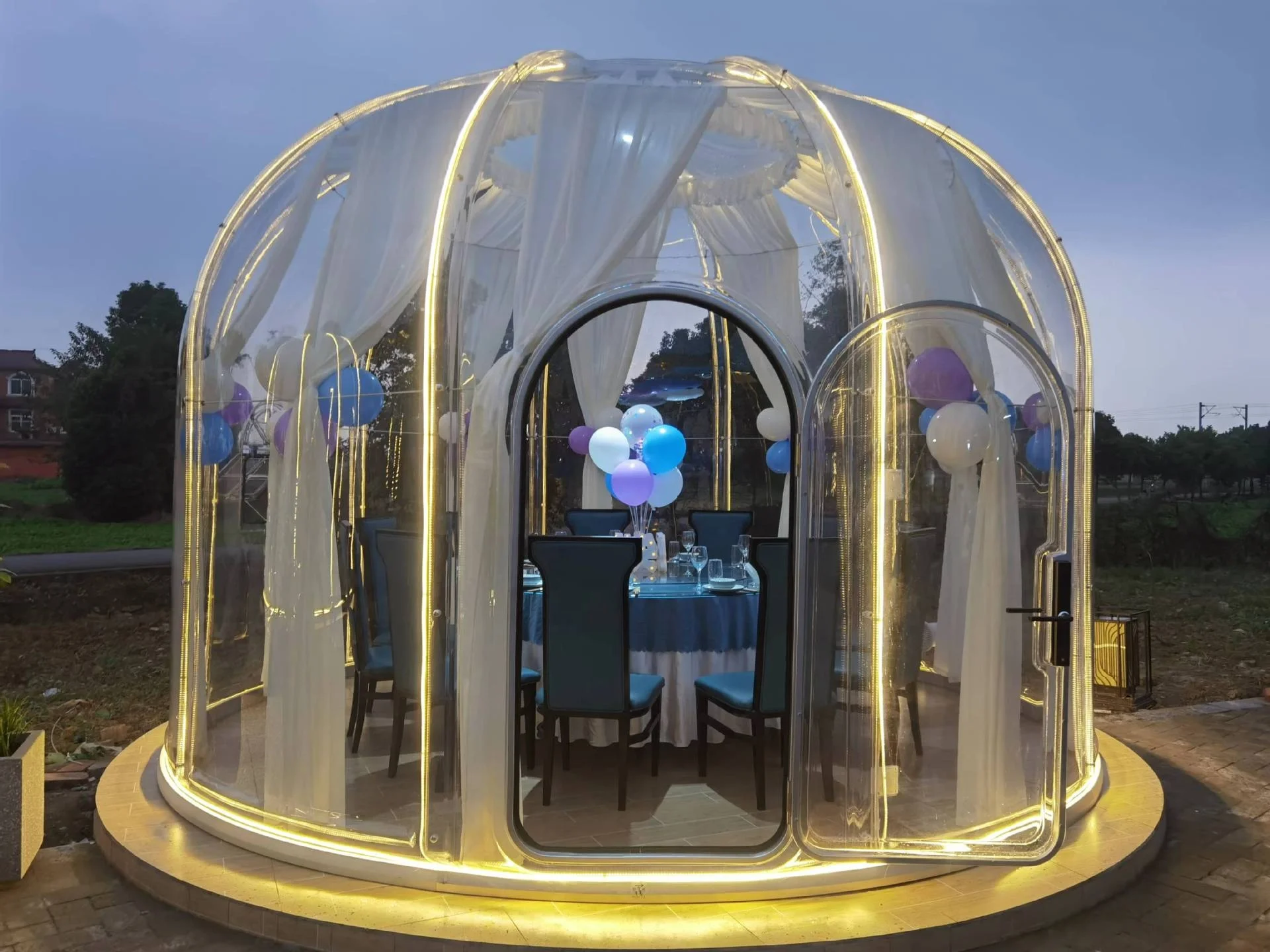 Hot Selling Bubble Transparent Dome Tent Experience the Ultimate Glamping Adventure with our Modern Style Igloo Dome Tent