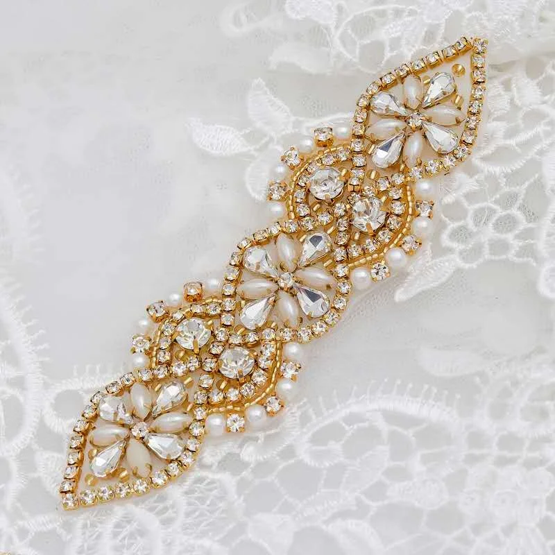 Wholesale Rhinestone applique  Wedding dress rhinestone trims  Beaded sewing bridal crystal silver rhinestone applique