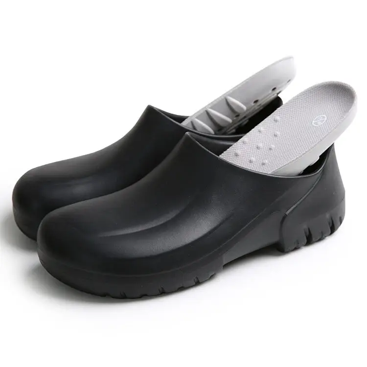 Wholesale Soft Medical Doctor Nurse Surgical Shoes Anti-slip Clogs Operating Room Slippers Chef Work Shoes safty shoes