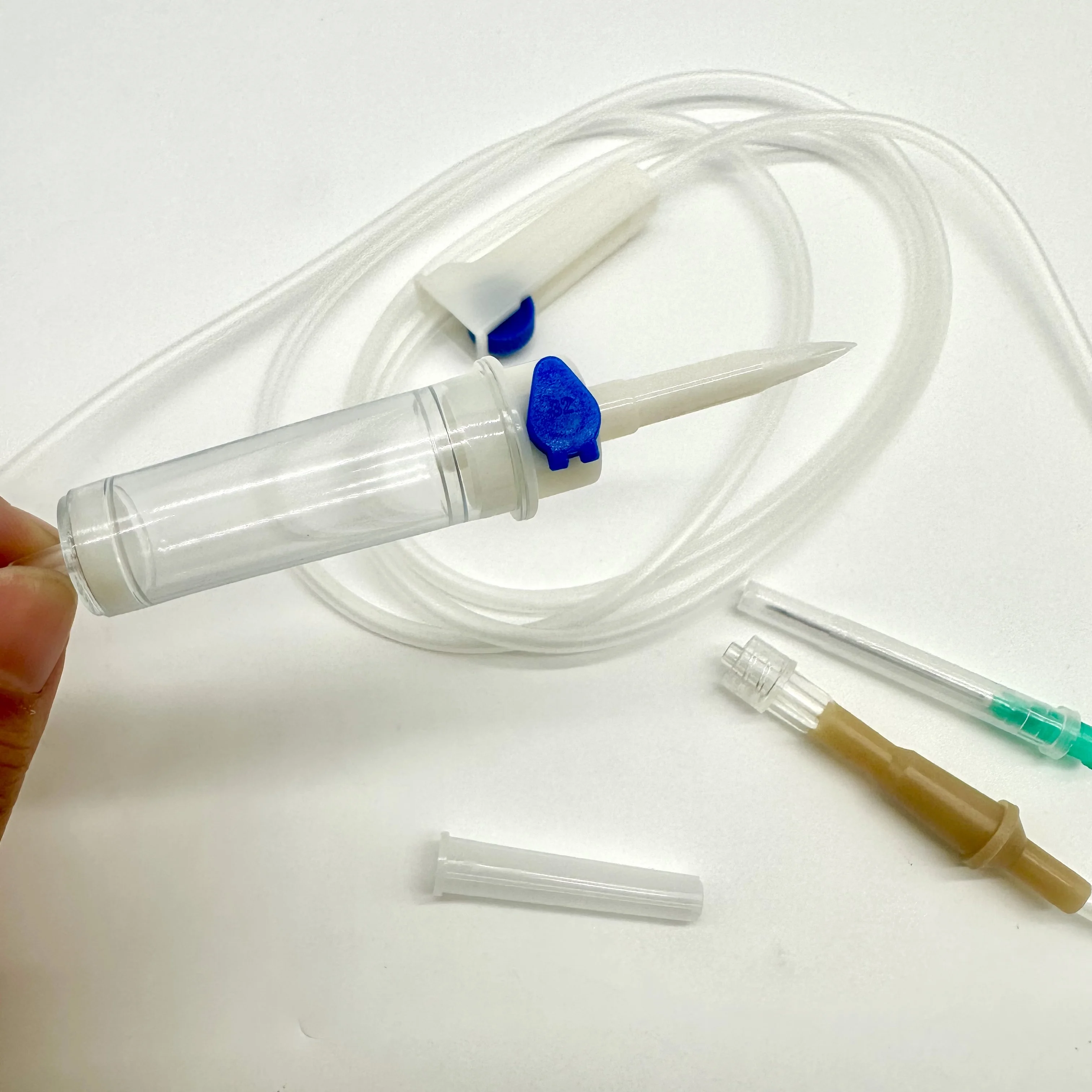 CE HighQuality Hospital Supply Iv Infusion Drip Fluid Giving Set Medical Use Eo Gas Sterile Device Disposable Iv Infusion Set