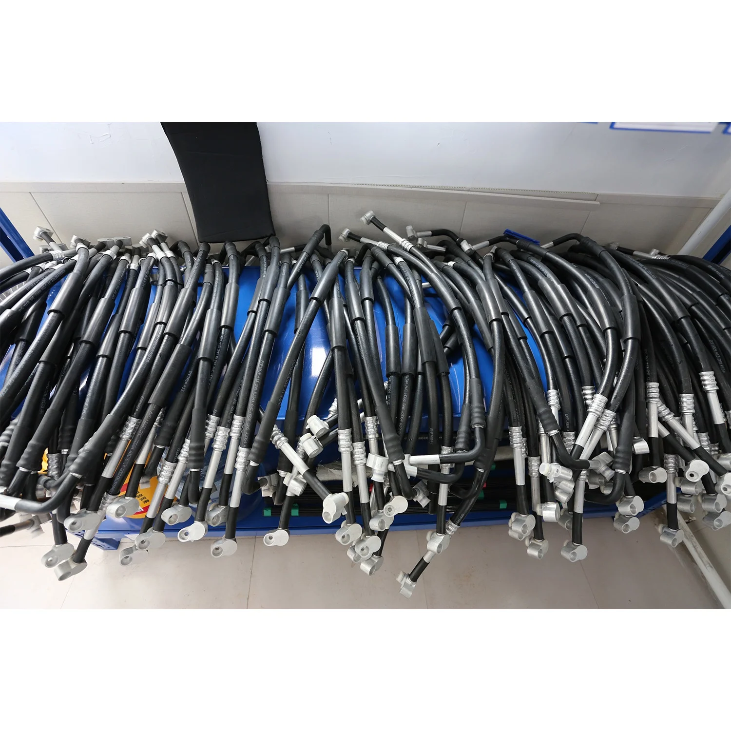 MANUFACTURER SAE J1401 1/8 HL AUTO FLEXIBLE RUBBER HYDRAULIC AIR BRAKE HOSE PIPE ASSEMBLY