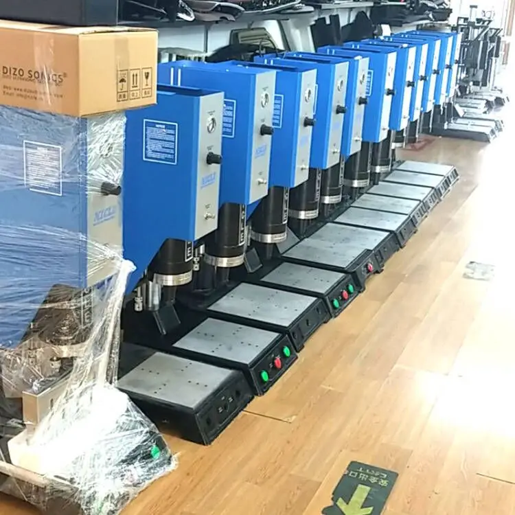 Factory Provide 2000W Pneumatic Ultrasonic PVC Tape Welding Cutting Machine for Velcro Tape