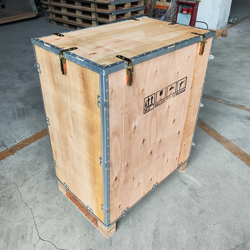 Logistics packaging wooden crate locking international freight wooden transport box stackable mobile storage box