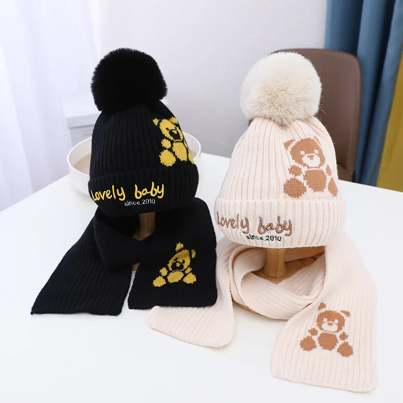 Custom Logo Winter 2Pcs/set Children Little Bear Beanie Scarf Set 100% Wool Jacquard Knitted Long Plain Plush Fur Pom Pom Kids