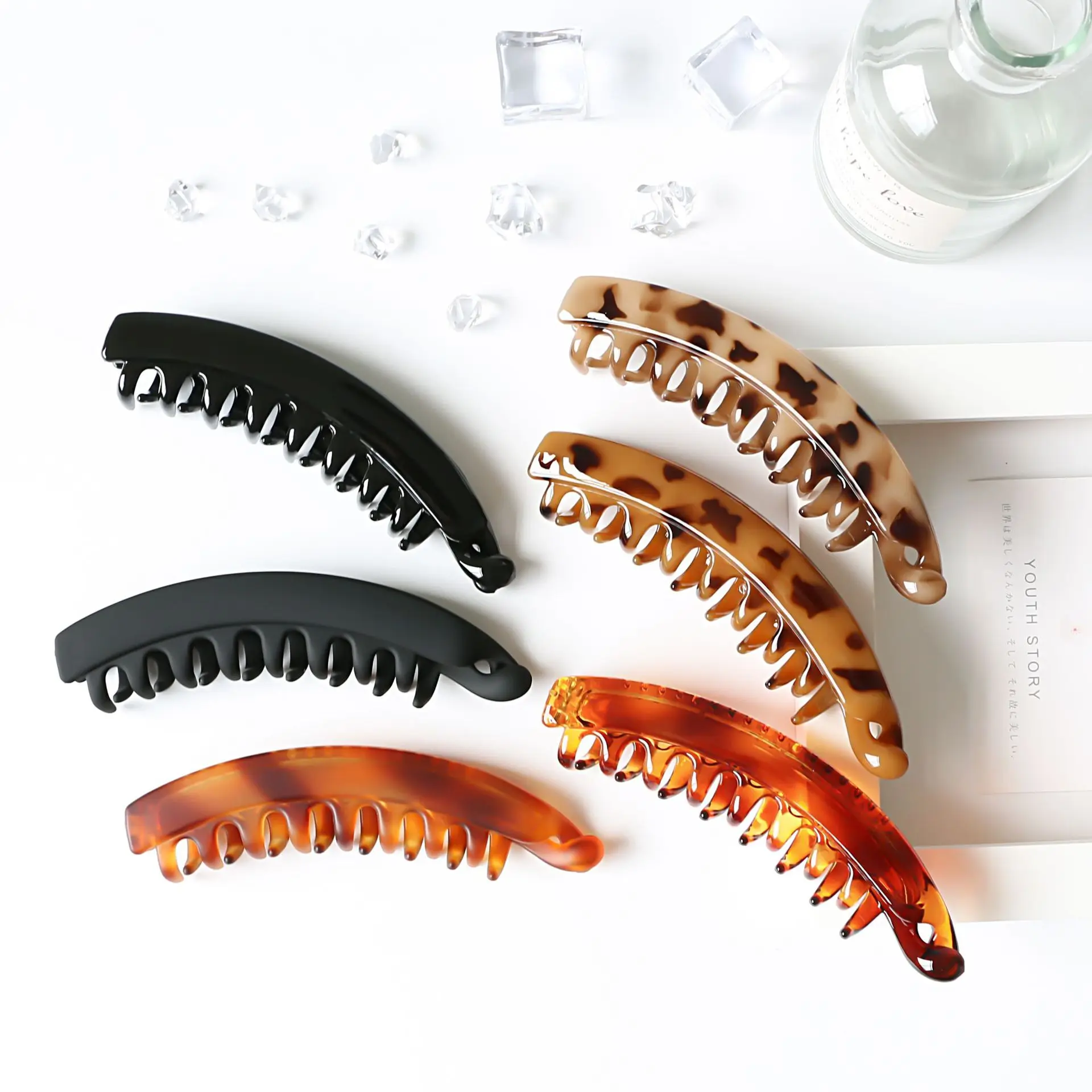 Wholesale Hot Selling Banana Hair Clip 13cm Large Plastic Matte Ponytail Holders Hair Clips Women Hair Accessories