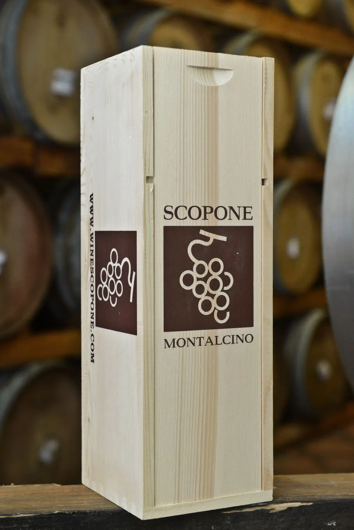 TOP QUALITY ITALIAN RED WINE BRUNELLO DI MONTALCINO DOCG 2015 TOP QUALITY ITALIAN RED WINES