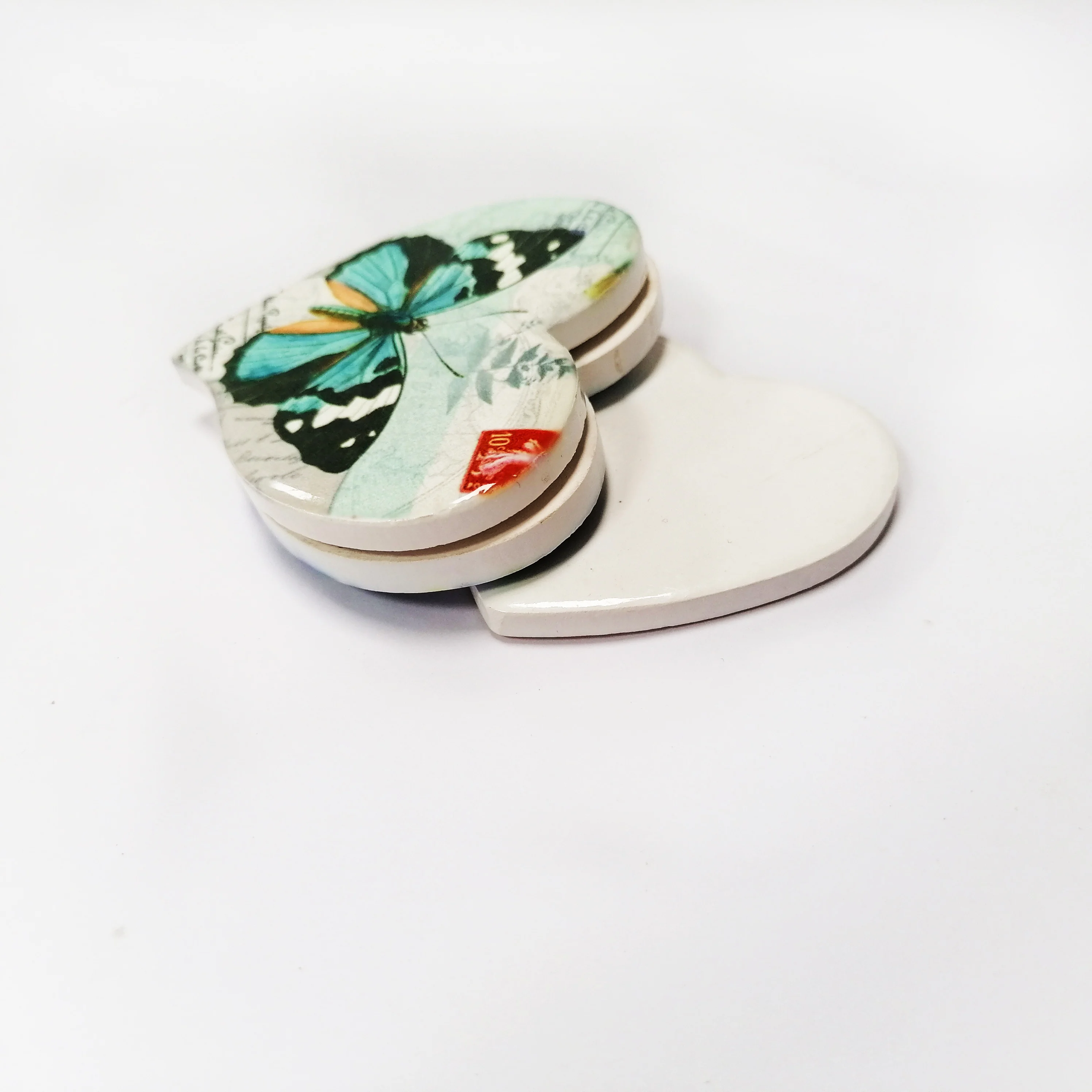 2024 популярный новейший стиль в форме сердца пустой сублимационный переносной керамический магнит на холодильник