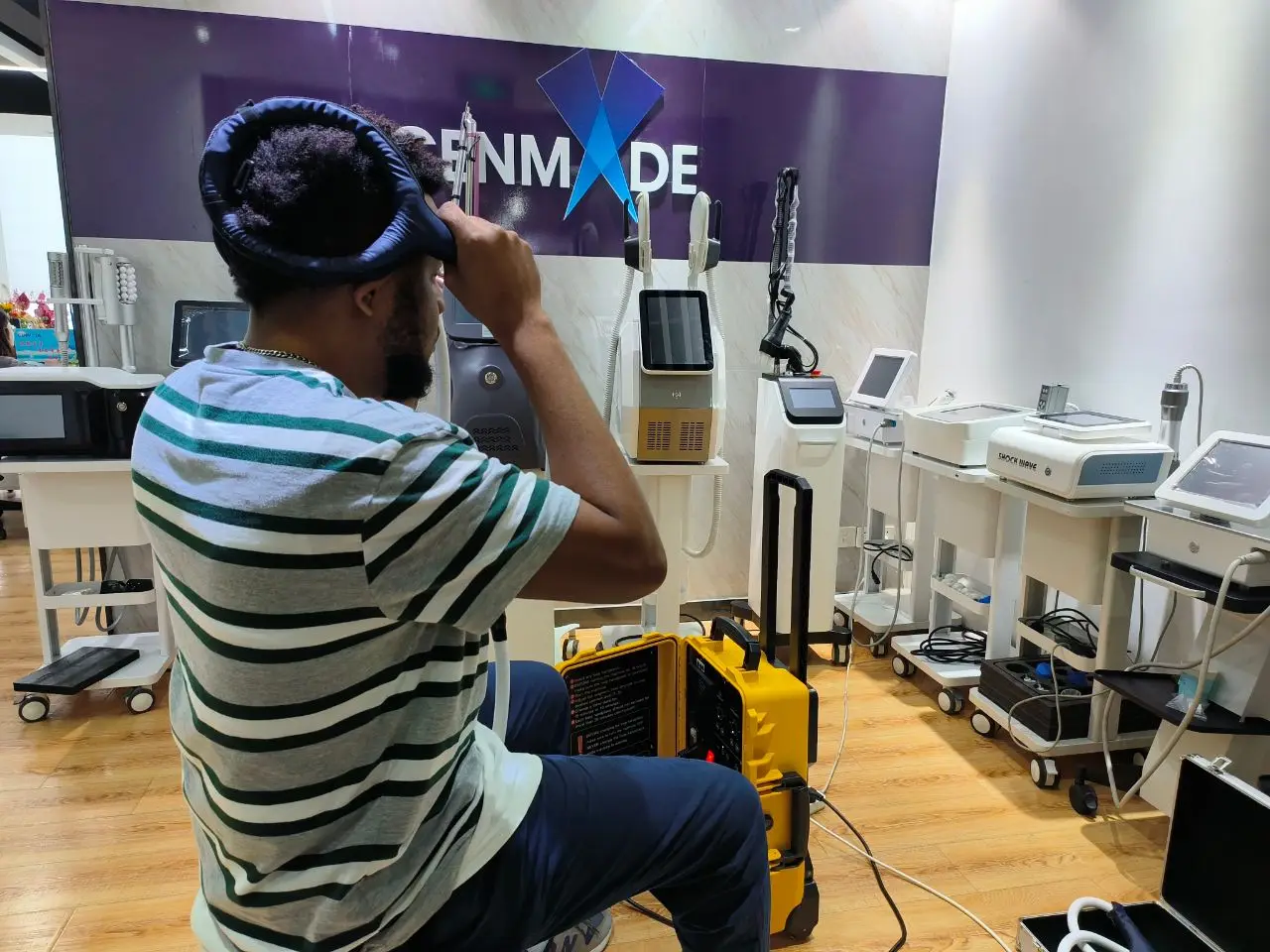 Cenmade Professional PEMF PMST Loop Physiotherapy Machine Body Pain Relief Scraping Apparatus