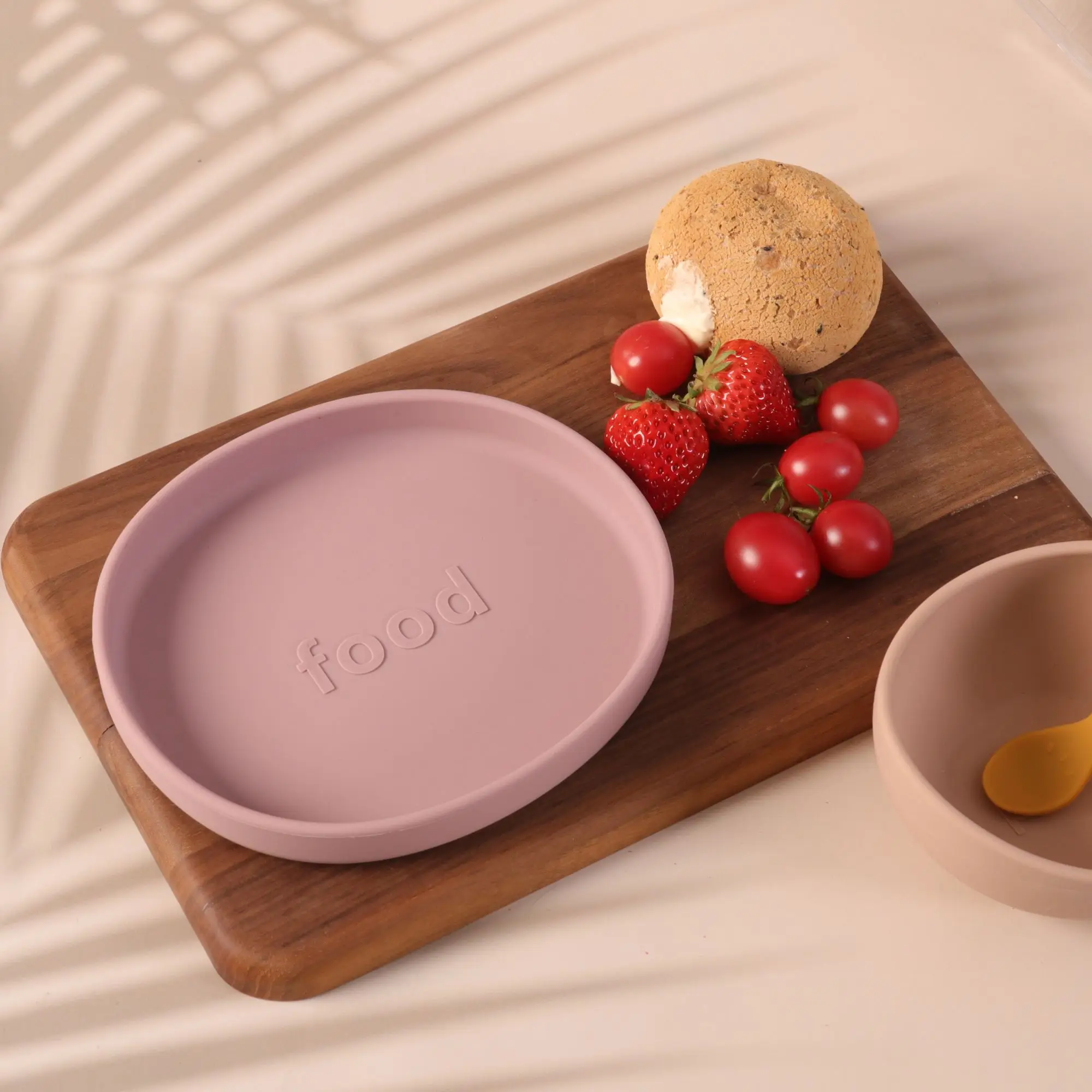 new design Factory supply attractive price baby eating bowl custom silicone baby plate