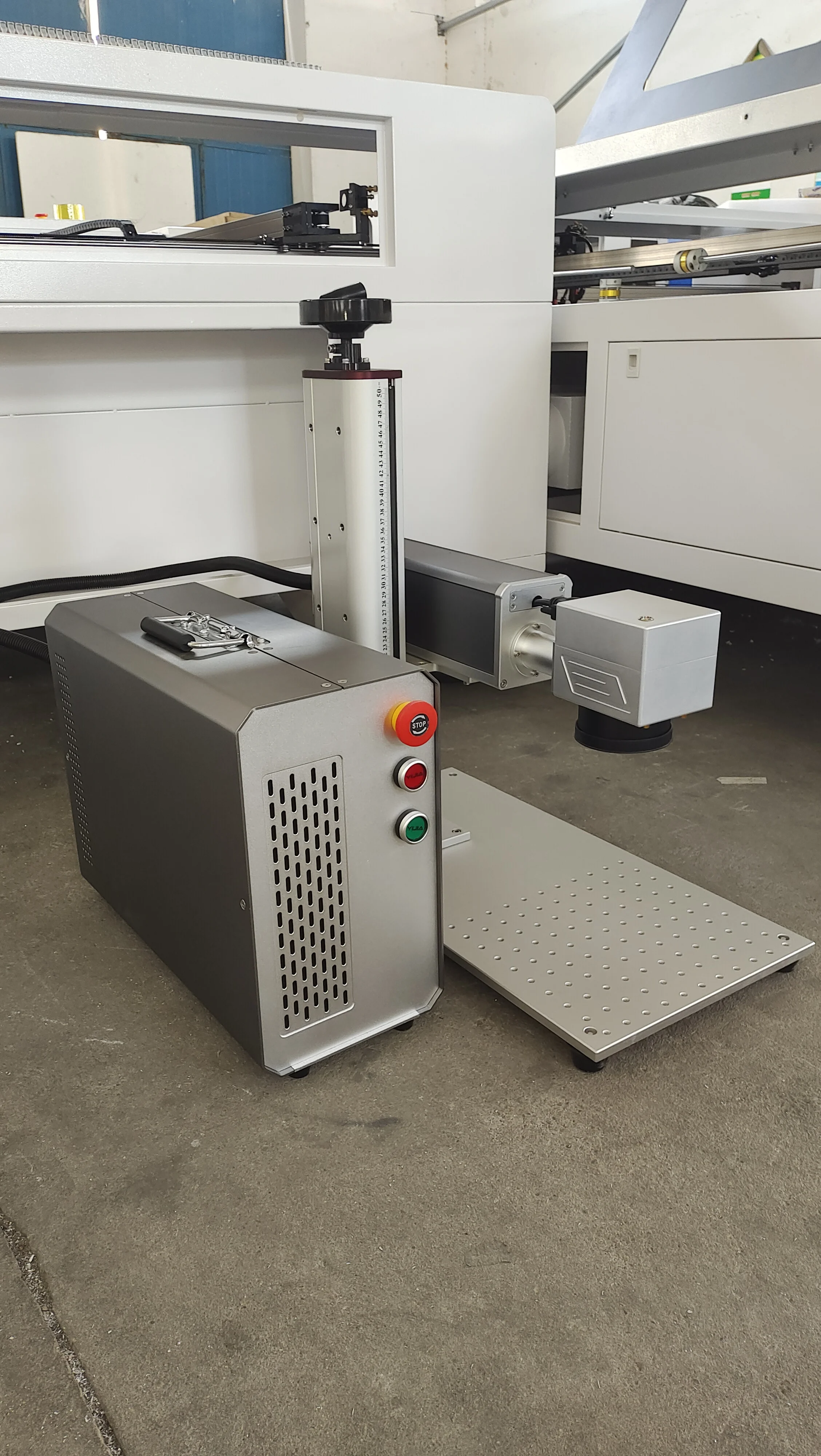 Entry Level 20w Fiber Laser Marking Machine 300*300mm Size Lens SG7110 Scan Head EZCAD Control Double Red Dots 80MM Rotatory