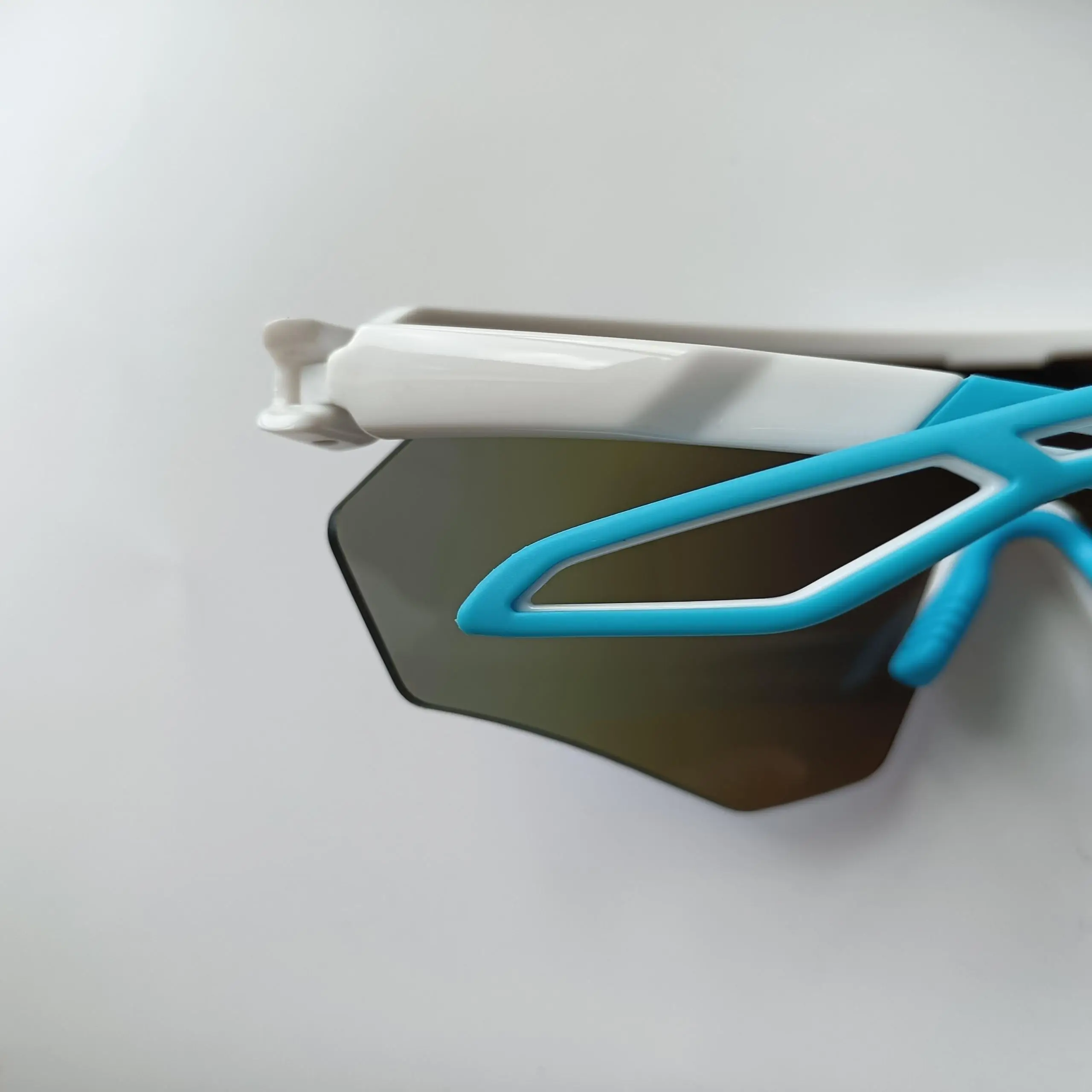 2020 mens fashion one piece cycling 2022 tr 90 sunglasses