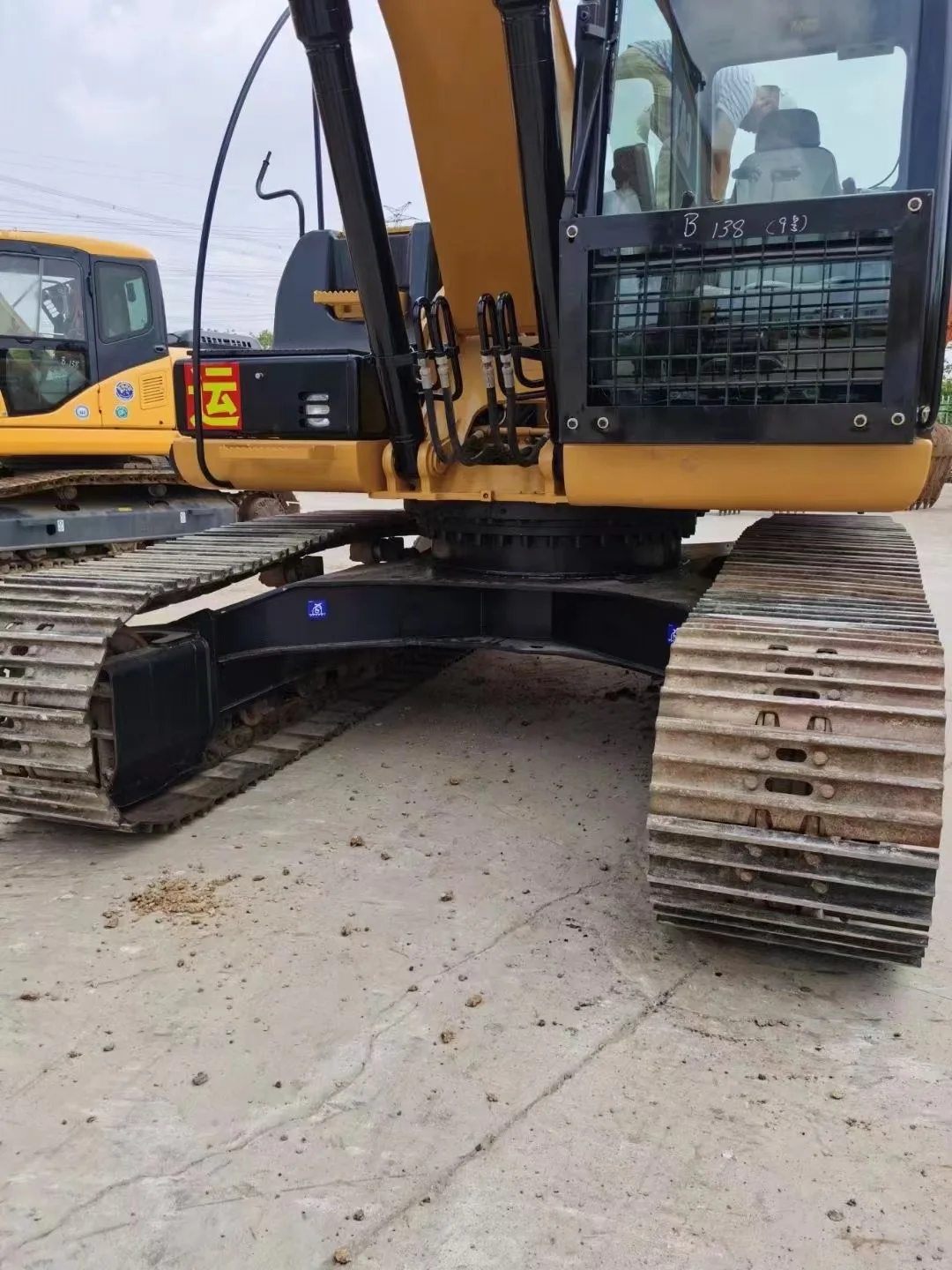 Original Caterpillar CAT320D used excavator in uae backhoe crawler excavator cat320dl cat320d2