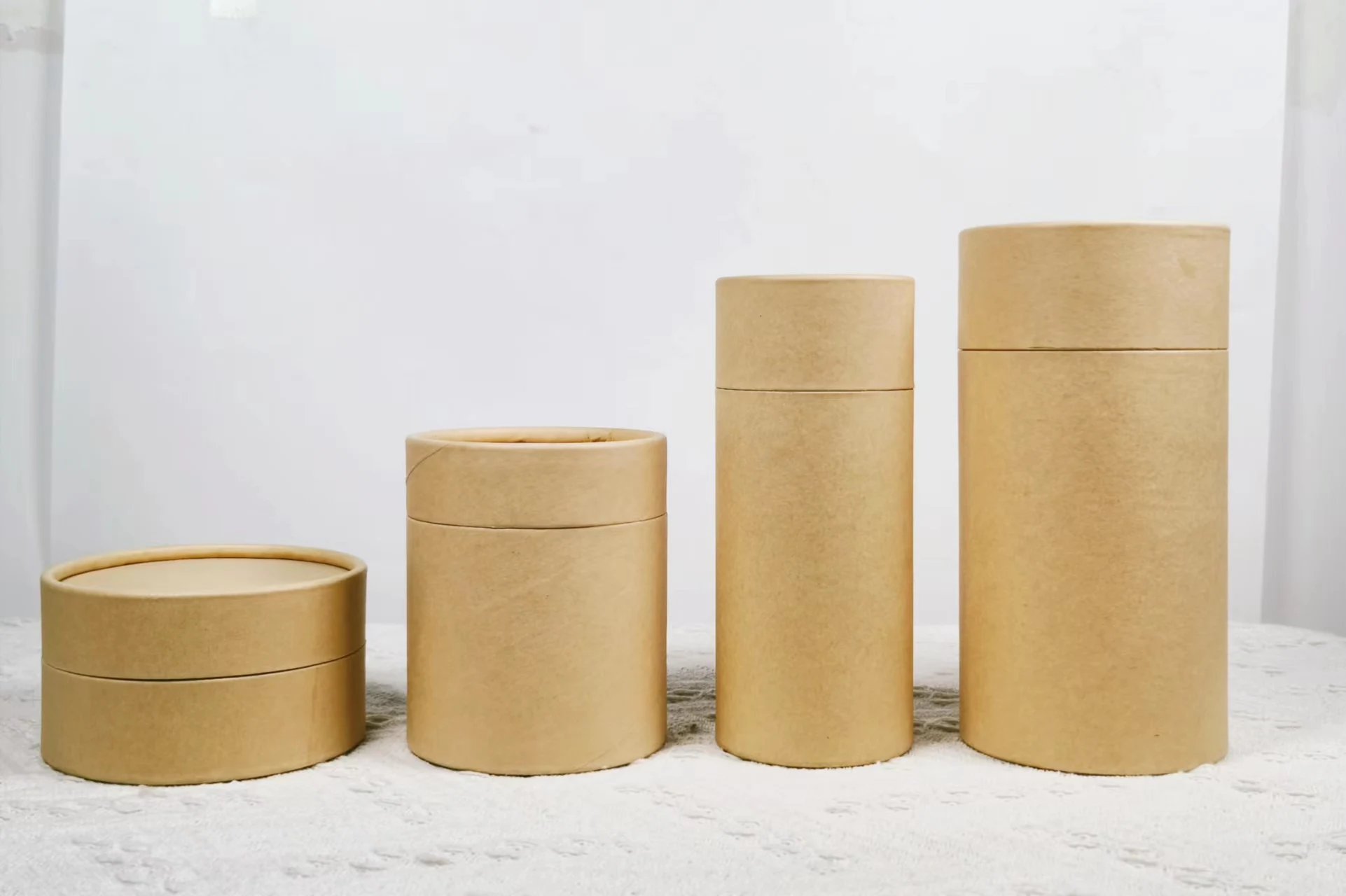 Custom Printing Cardboard Paper Cosmetic Tube Recyclable Paper Tube for Cosmetic Packaging