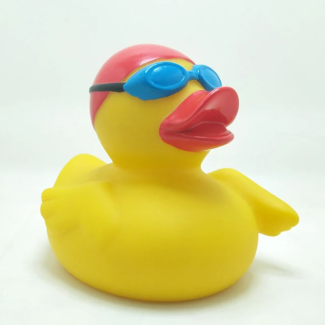 CE ROHS hotel promotional pool diving toys and Swimming floating  rubber race duck toys