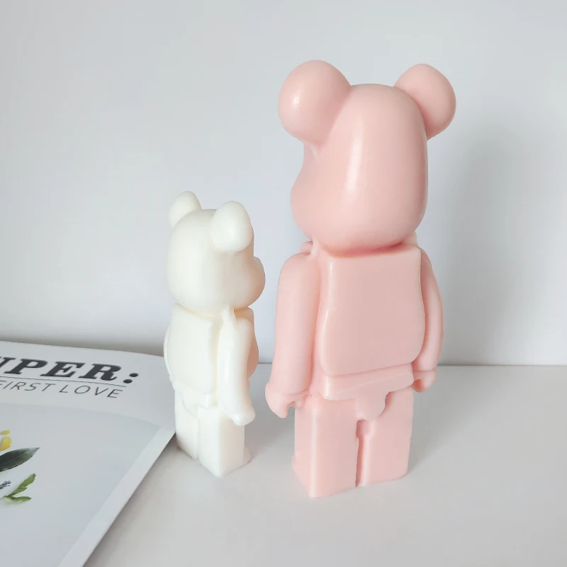 J1133 New Design 3D  Fashion Cartoon Violent Bear Figure Plaster Candle Mould  Bear Candle Silicone Mold