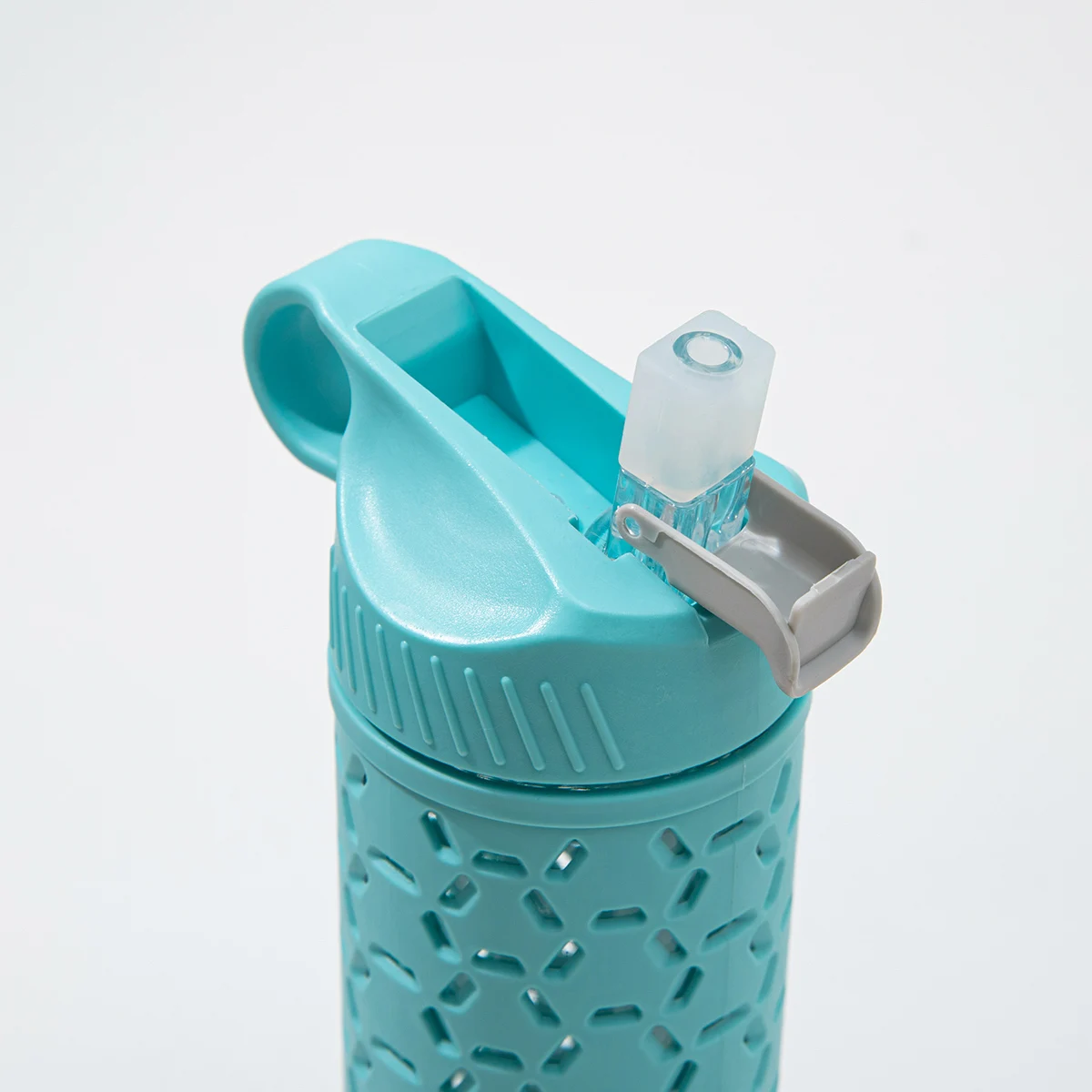 650ml PP Sport Gradient Portable Leakproof Plastic Water Bottles BPA free Motivational Fitness Sports Water Bottle With Straw