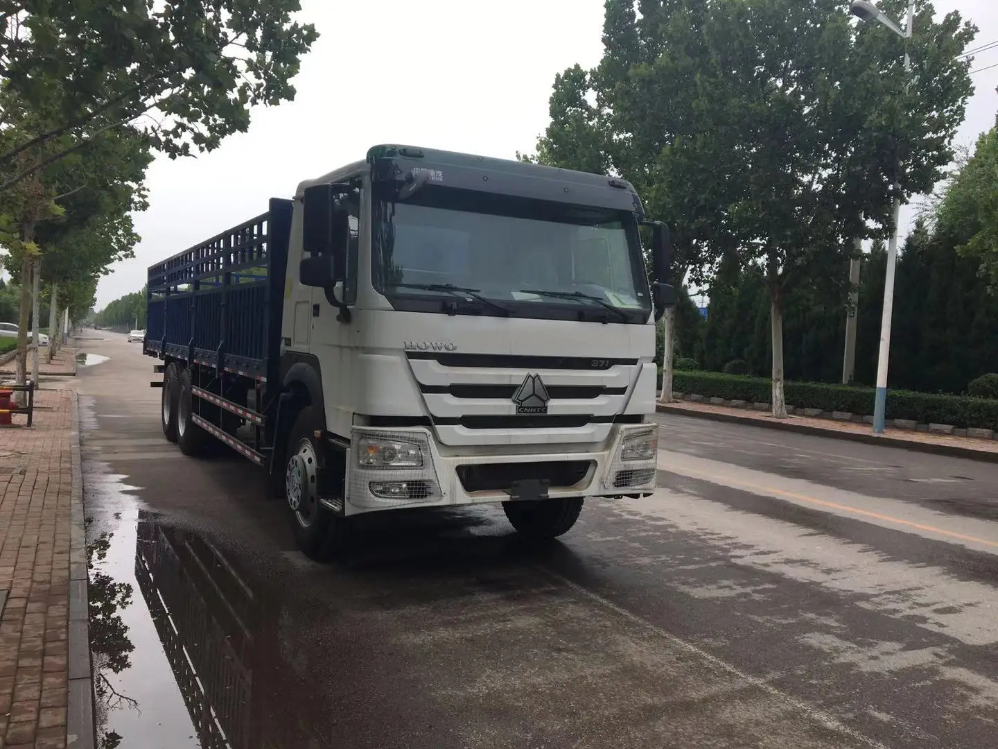 howo truck price 10 wheel 371hp SINOTRUK HOWO cargo truck 10 wheeler howo cargo truck 371 price