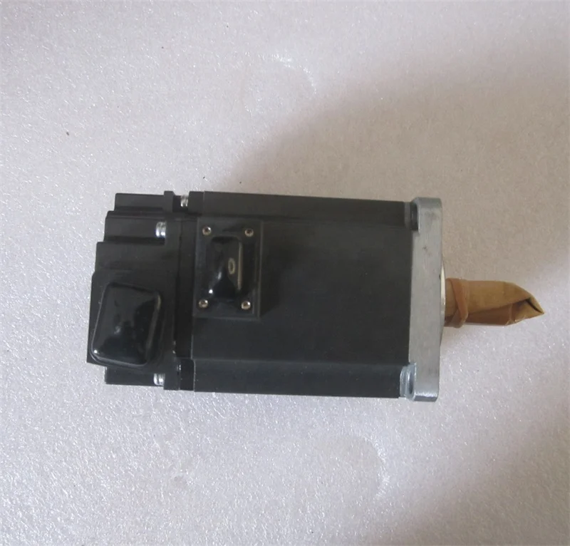 Hot Selling Mitsubishi Original J3 Series AC Servo Motor 400W HF-MP43 HF-MP43B in Stock