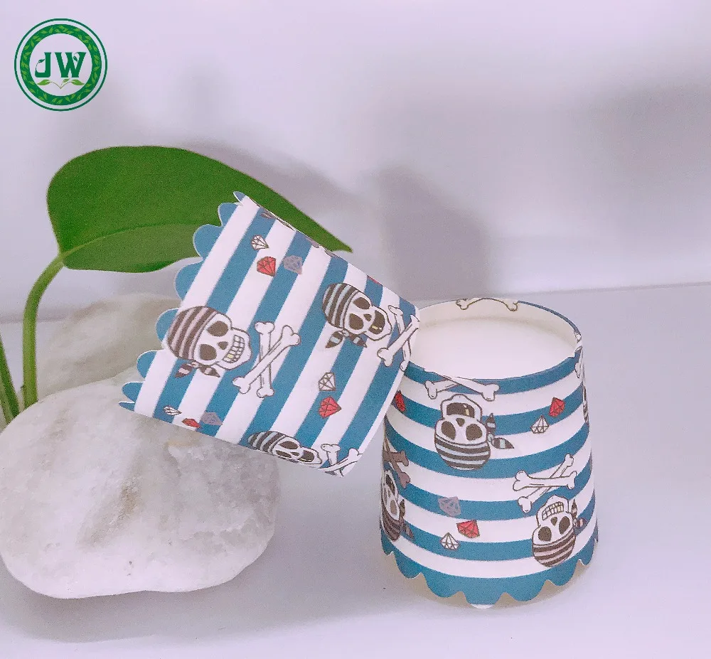 
white polka dot homemade muffin cup cakes for wedding and party 