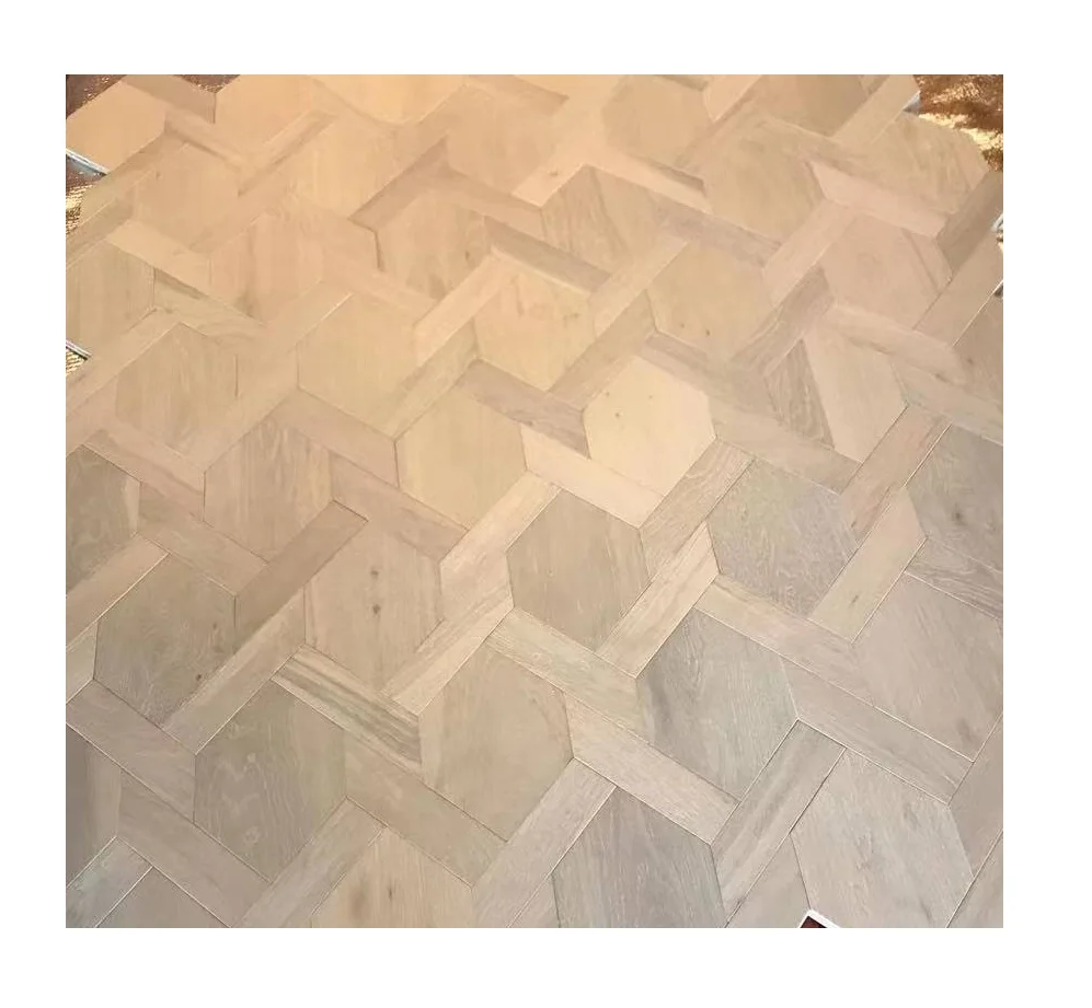 Engineered Oak flooring locking Anti-scratch Water Resistant Wood Flooring Residential Brushed Natural Laminate Flooring