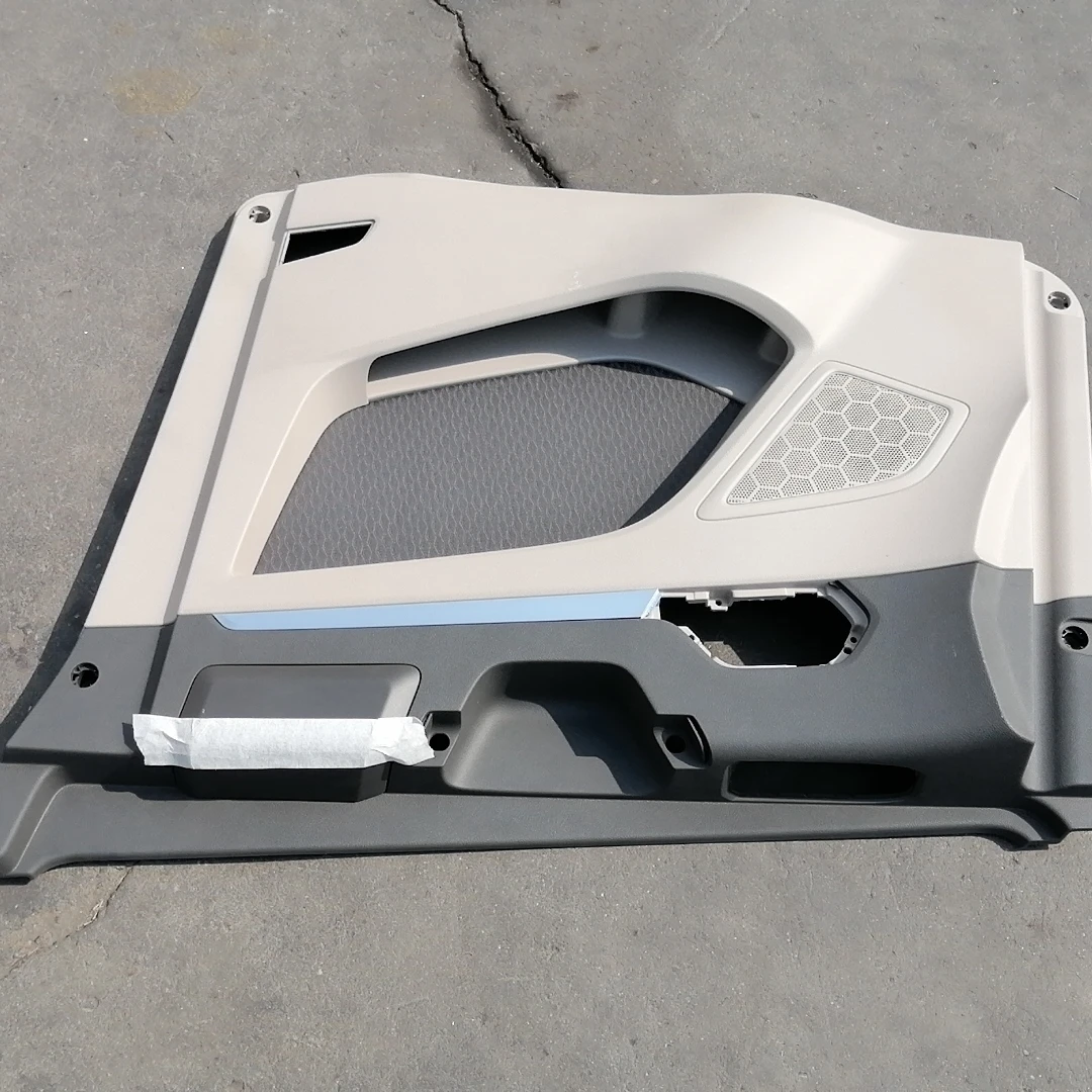 howo truck  wind deflector sleeper bed cab trade for box truck YG1671330040