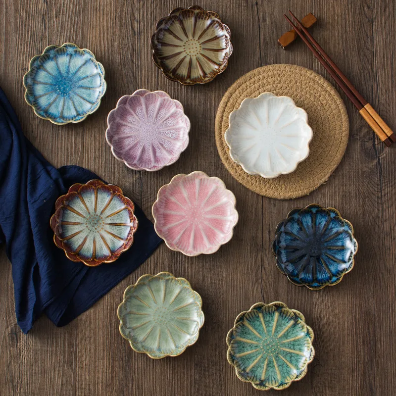 The Latest Design Flower Shape Tray Candy Snack Serving Dishes Plate Ceramic Seasoning Soy Sauce Dish For Home