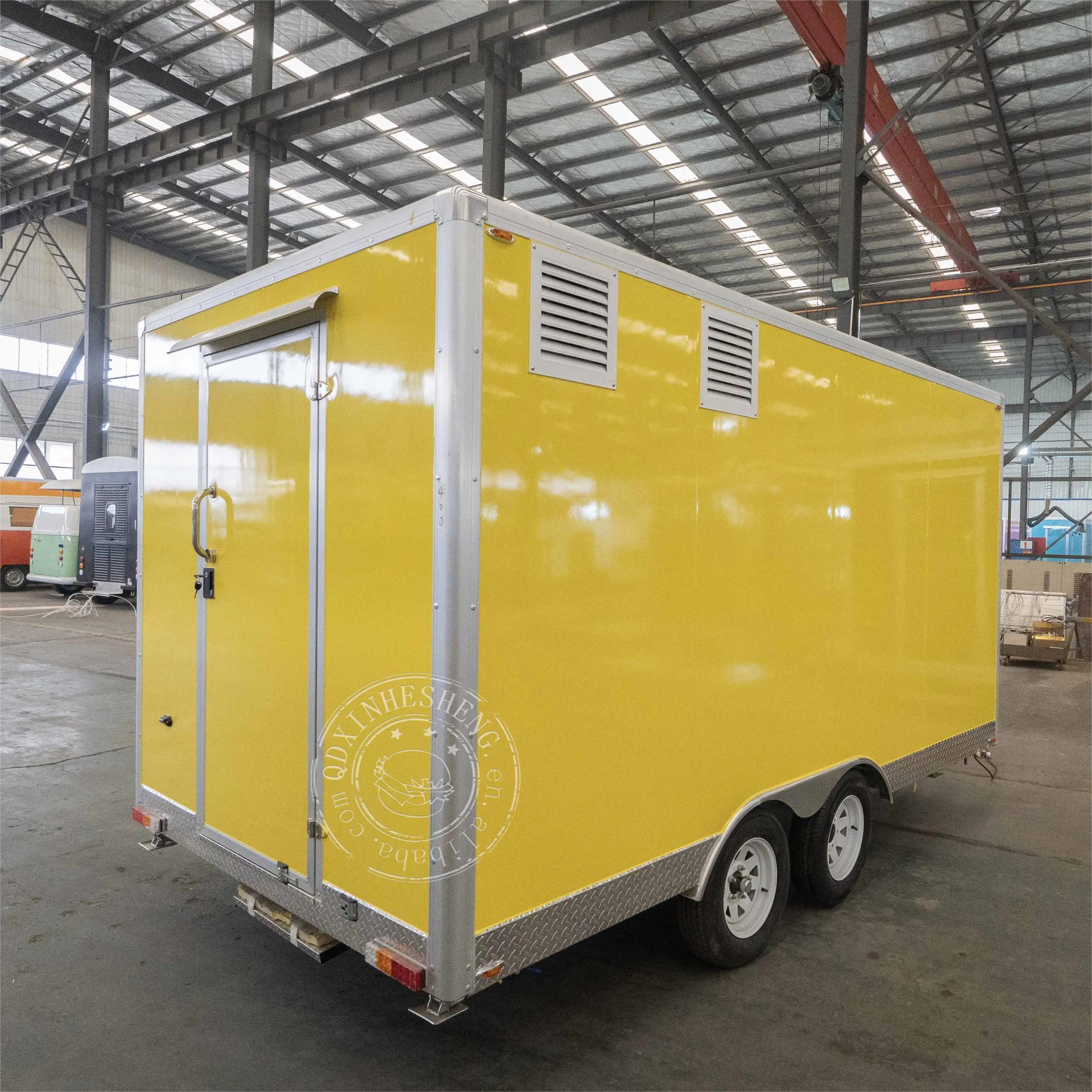 Ice cream and snacks mobile  food truck equipped with refrigerator and fryer