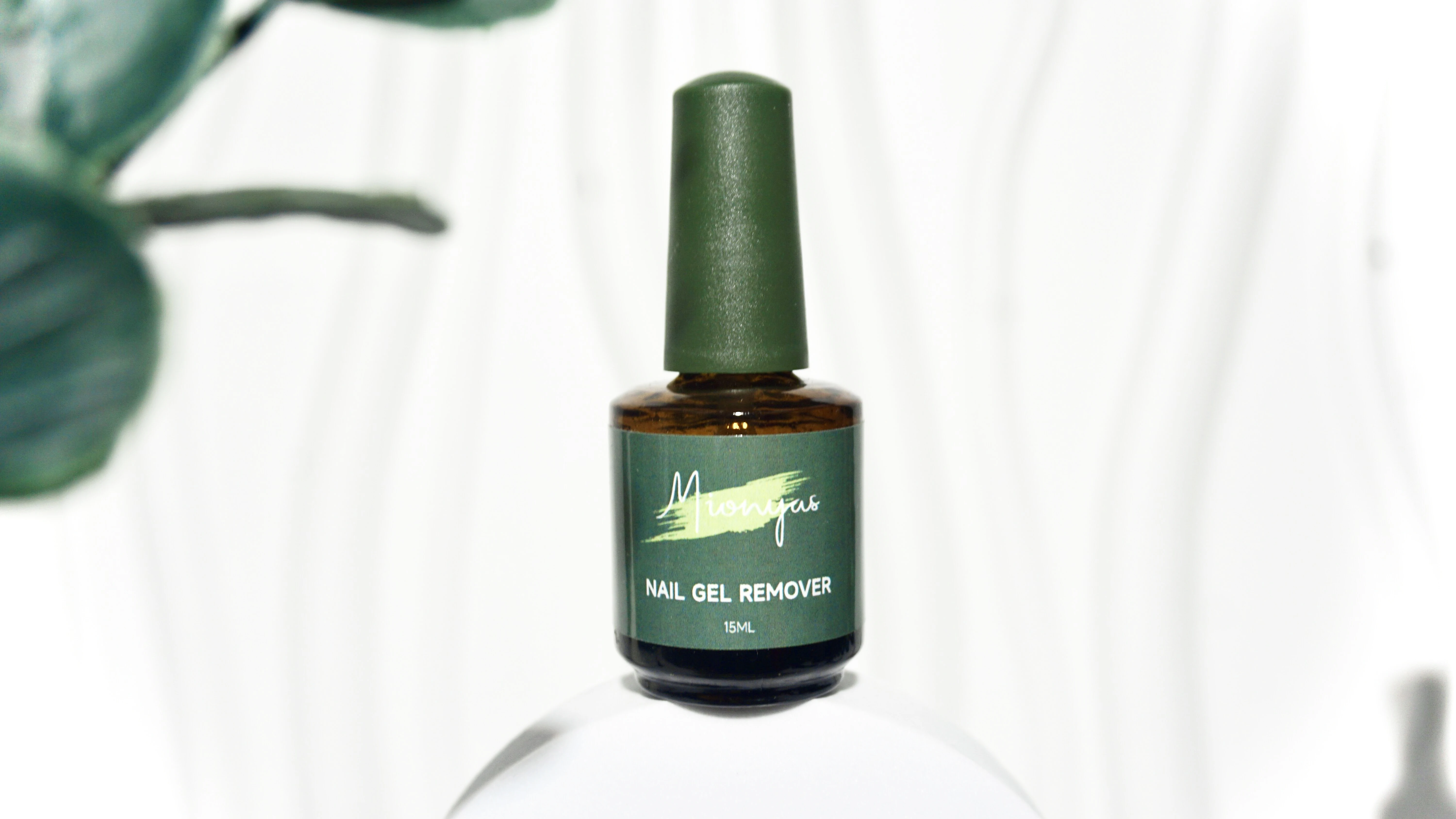 Mionyas OEM Private Label Manicure Nail Art Tools 15Ml Easy Apply UV Gel Magic Nail Polish Remover Organic Nail Gel Remover