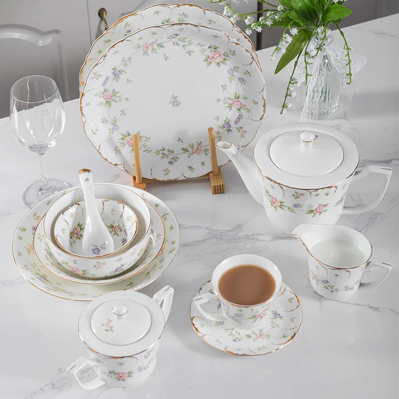 HUADA Hot Selling Gold Rim Ceramic Dinnerware Set Nordic Style Flower Design Round Porcelain Plate Wedding Deroation