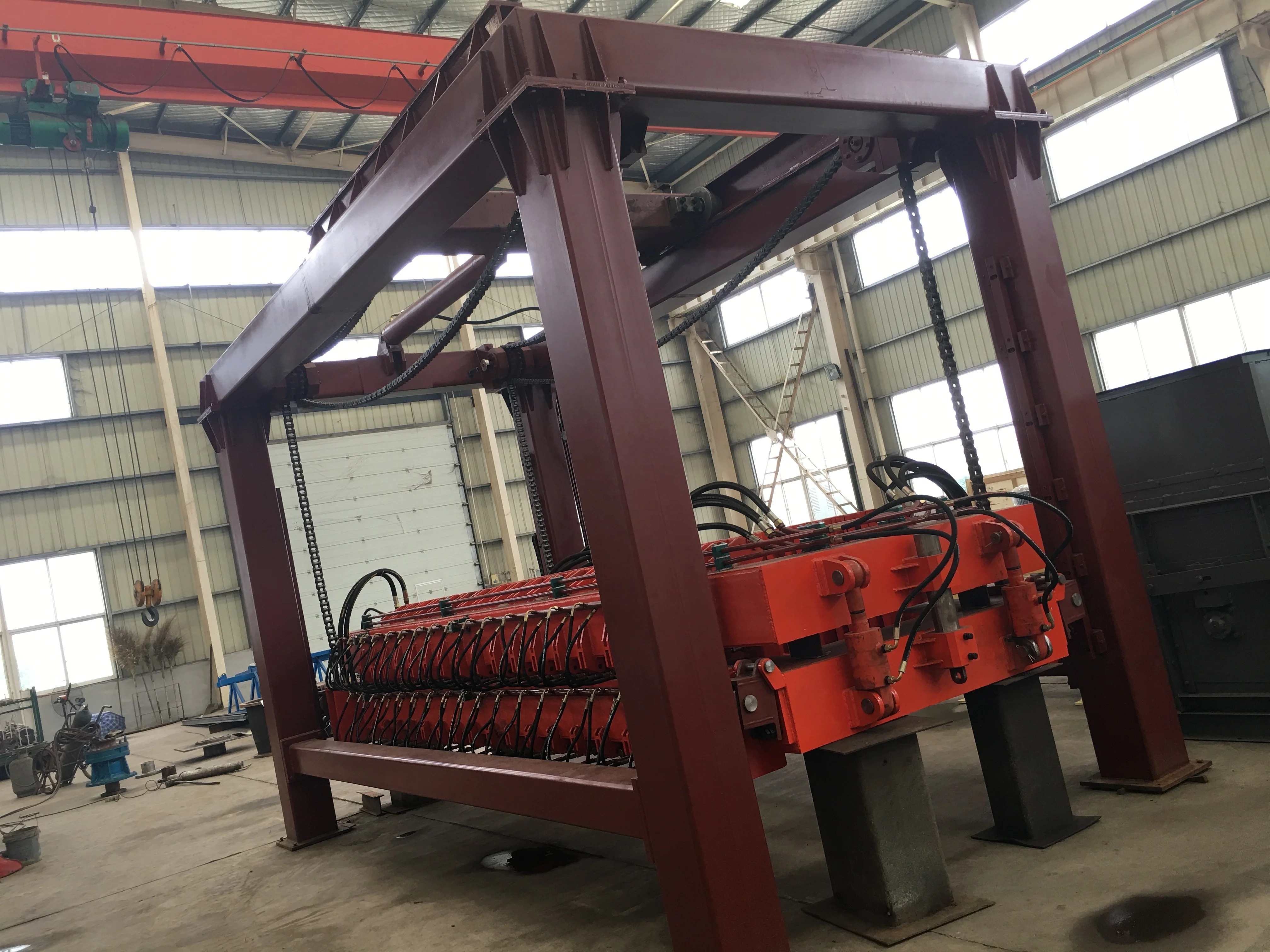 Small scale AAC block plant