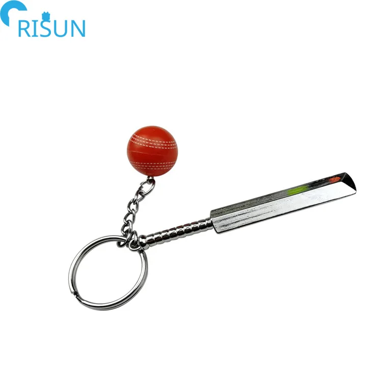 Wholesale Mini Cricket Keychain Customized Logo 3d Metal Cricket Bat Ball Key Chain Keyring Promotional Accessories