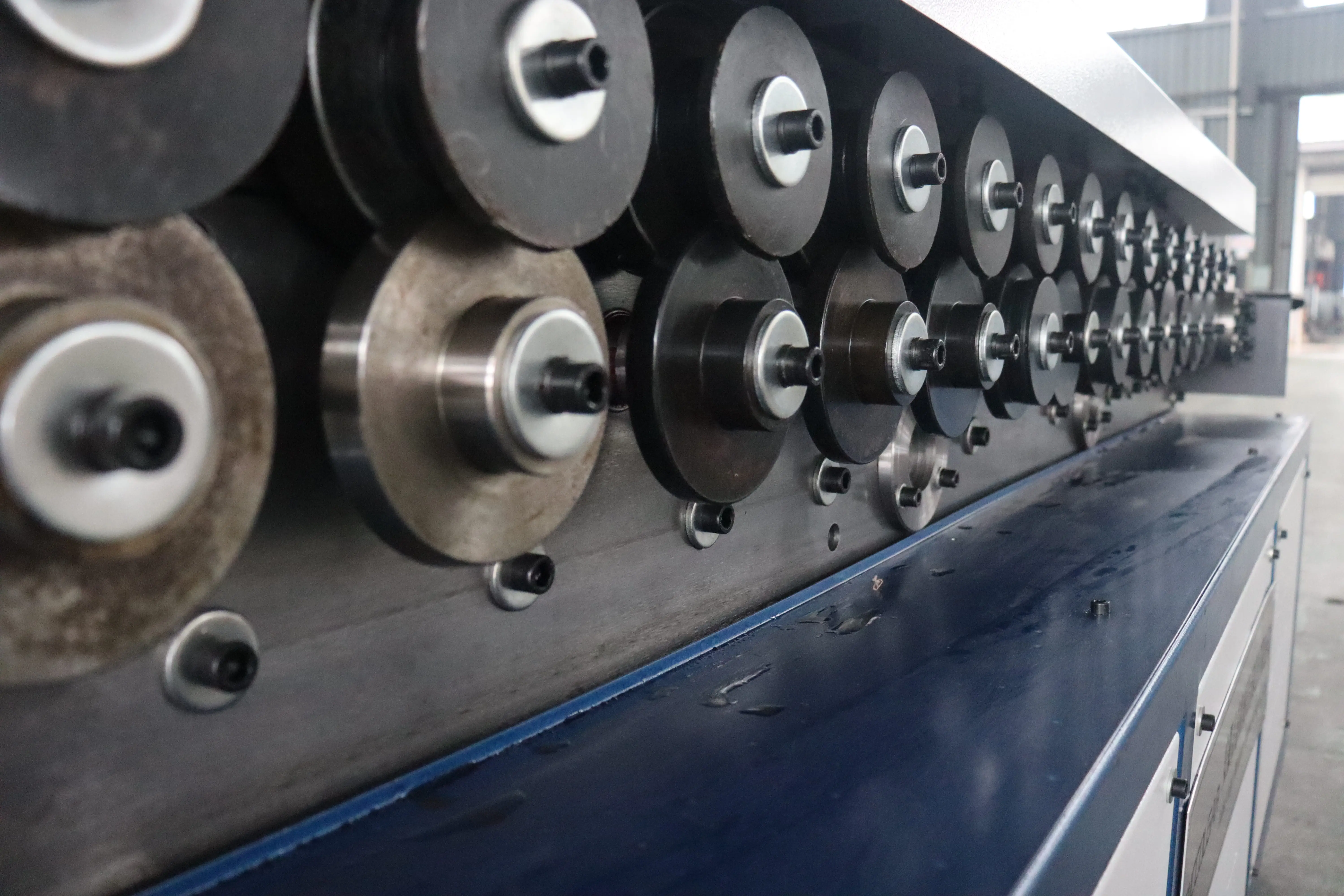 Duct production equipment manufacturer T-12 TDF steel flange forming machine From China