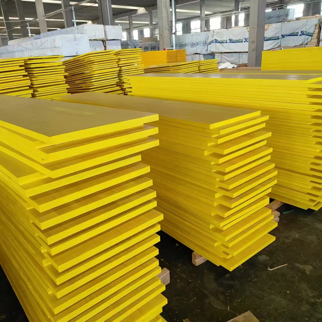 3 Ply Yellow Shuttering Plywood Panel for Concrete Formwork