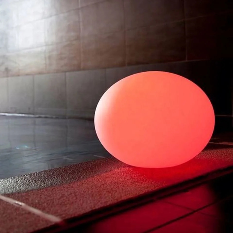 Оптовая продажа СВЕТОДИОДНЫЙ плавающий шар для бассейна с 16 цветами RGB водонепроницаемый наружный декор портативный сменный