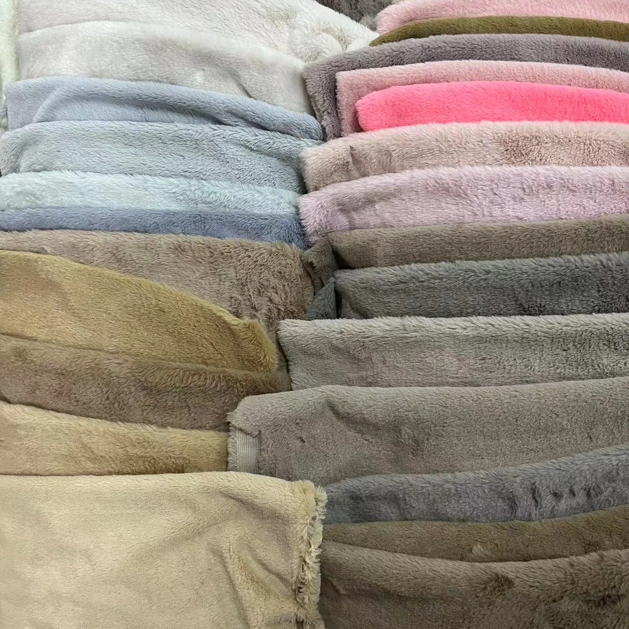 Colorful Printed Polyester Red Plush Faux Rabbit Fur Cheap Curtain Fabrics For Garment