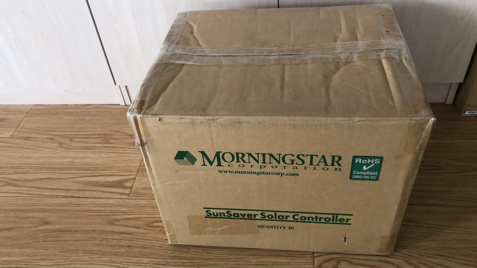 
Morningstar SS-20L-24V SunSaver PWM Solar Charge Controller 