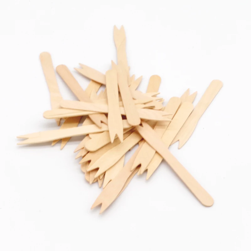 Набор ложек и вилок одноразовых небольших размеров, вилка и нож из дерева