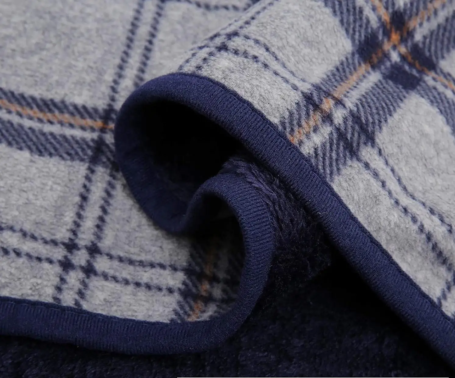 Printed Flannel Fleece White Shawl Wieghted Blanket Knit White Polyester Plush Sleeveless Blankets