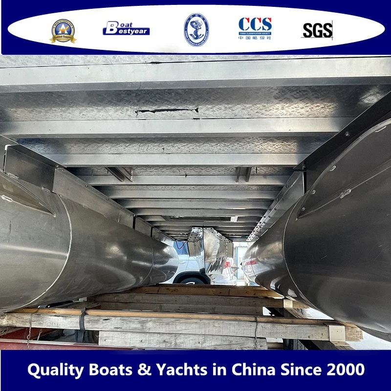 Bestyear 5.5m Aluminum Hull House Boat fishing inside