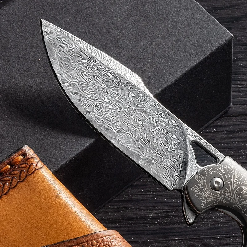 2024 New Damascus Hunting Knife VG-10 Steel Core 73 Layers Damascus Blade Natural Rosewood Handle with Lock Pocket Knife