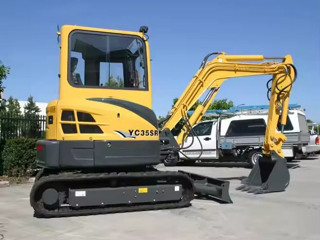 Factory price China YuChai Mini 1.8ton Excavator Zero Tail YC18SR Hot Sale